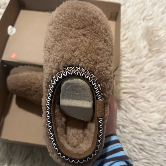 UGG TASMAN MAXI CURLY SLIPPERS - Picture 2 of 3